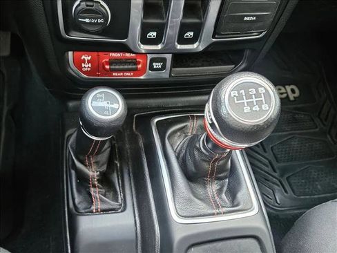 Used 2019 Jeep Wrangler Rubicon w/ LED Lighting Group image 13