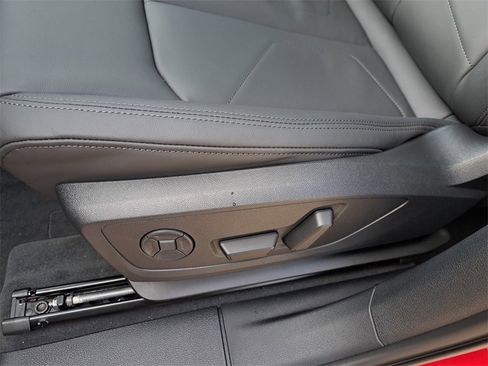 New 2025 Audi Q3 2.0T Premium image 19