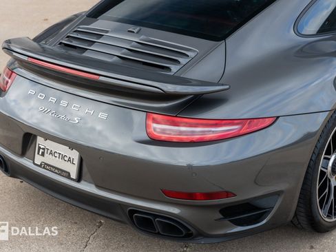 Used 2015 Porsche 911 Turbo S image 16