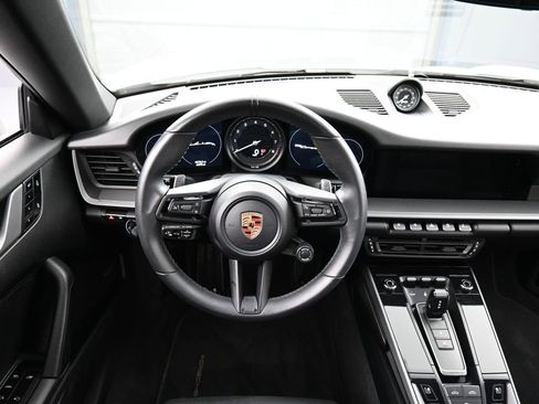 Certified 2020 Porsche 911 Carrera 4S AWD/4WD image 18