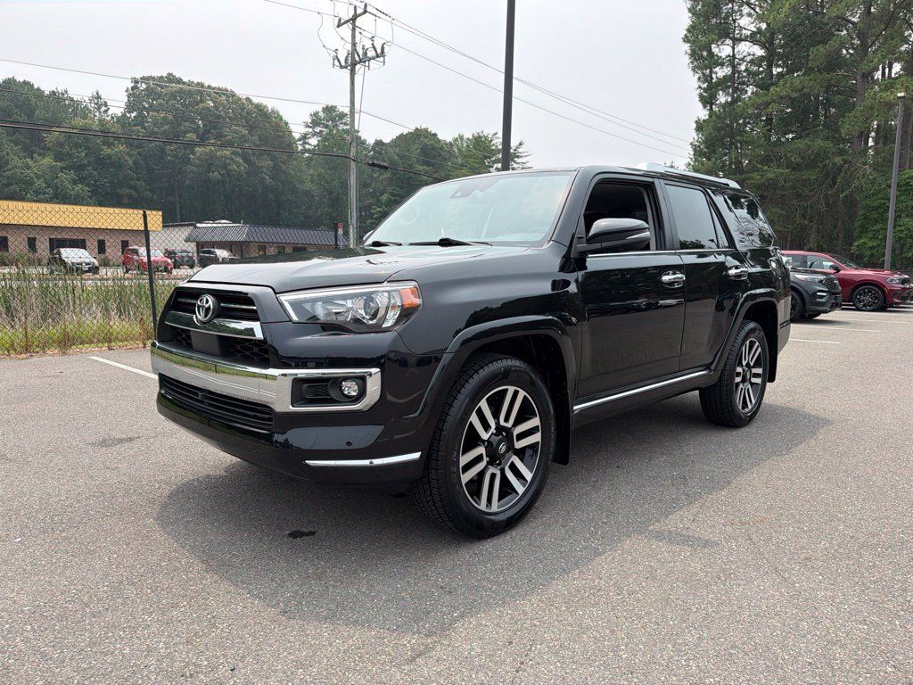 Used 2024 Toyota 4Runner Limited AWD/4WD image 2