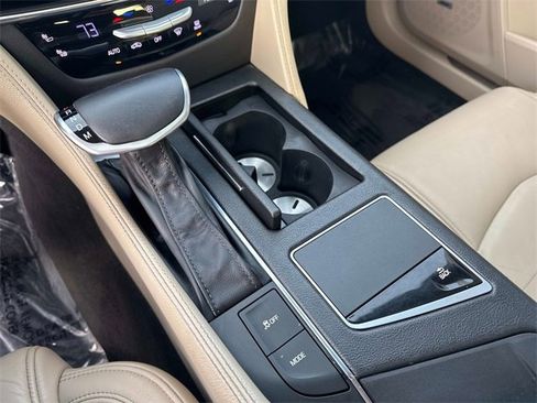 Used 2018 Cadillac CT6 3.6 AWD image 23