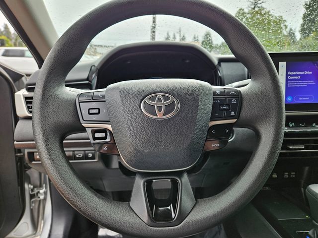 Used 2025 Toyota Camry LE FWD image 25