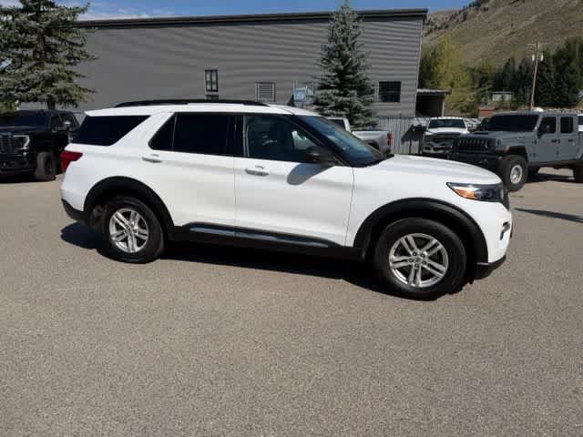 Used 2023 Ford Explorer XLT w/ Equipment Group 202A AWD/4WD image 7