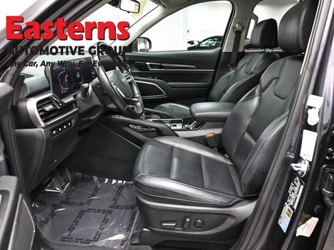 Used 2025 Kia Telluride S AWD/4WD image 13