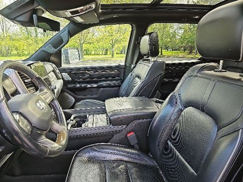 Used 2021 RAM 1500 Limited AWD/4WD image 16