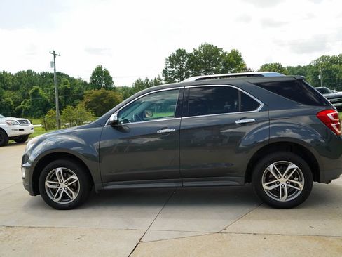 Used 2017 Chevrolet Equinox Premier w/ Enhanced Convenience Package AWD/4WD image 24
