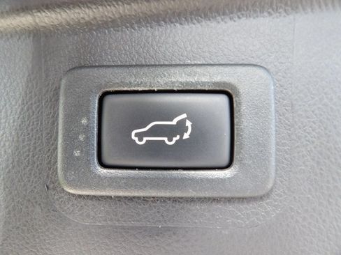Used 2019 Subaru Outback 3.6R Touring AWD/4WD image 26