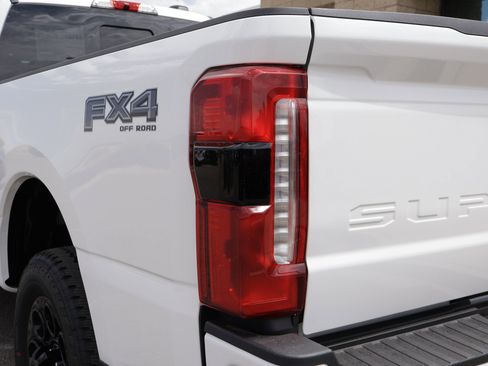 New 2026 Ford F350 Lariat w/ Black Appearance Package AWD/4WD image 17