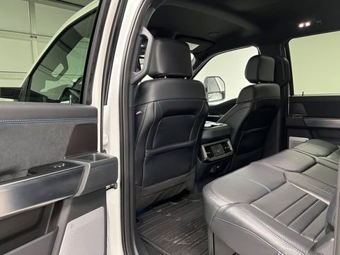 Used 2026 Ford F350 Platinum w/ Tremor Off-Road Package AWD/4WD image 44