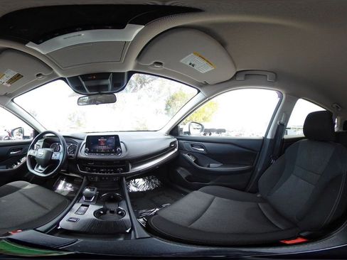 Used 2025 Nissan Rogue SV image 43