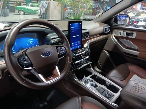 Used 2022 Ford Explorer King Ranch w/ Technology Package AWD/4WD image 5