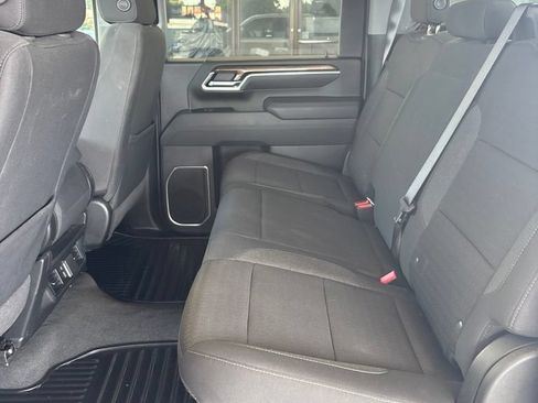 Used 2025 Chevrolet Silverado 2500 LT w/ Convenience Package AWD/4WD image 9