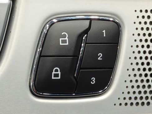 Used 2023 Ford Explorer ST w/ Equipment Group 401A AWD/4WD image 70