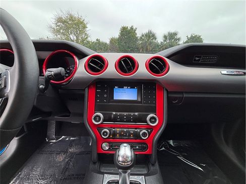 Used 2020 Ford Mustang GT image 11