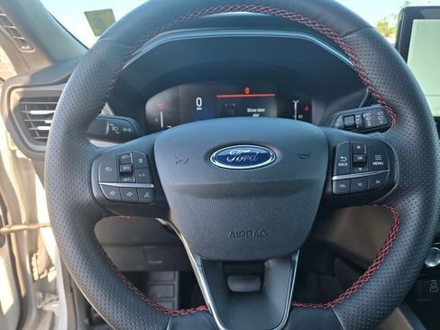 Used 2025 Ford Escape ST-Line w/ Tech Pack #1 AWD/4WD image 23