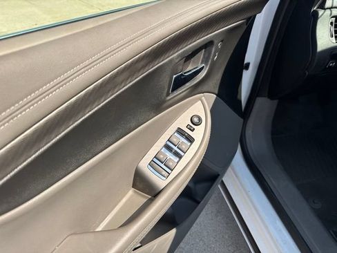 Used 2017 Chevrolet Impala LS FWD image 19