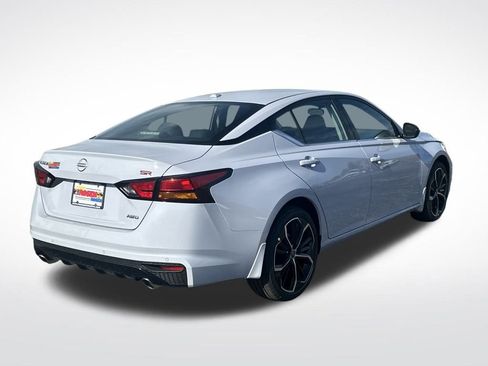 New 2025 Nissan Altima 2.5 SR w/ SR Premium Package image 5