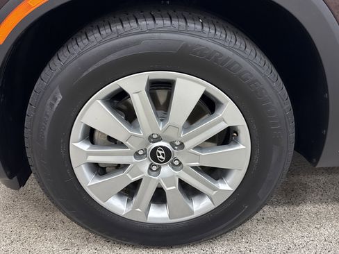 Used 2023 Hyundai Palisade SEL image 2