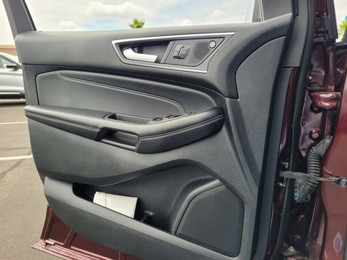 Used 2023 Ford Edge Titanium AWD/4WD image 26