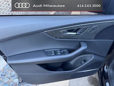 Used 2020 Audi Q8 Premium Plus w/ Premium Plus Package AWD/4WD image 7