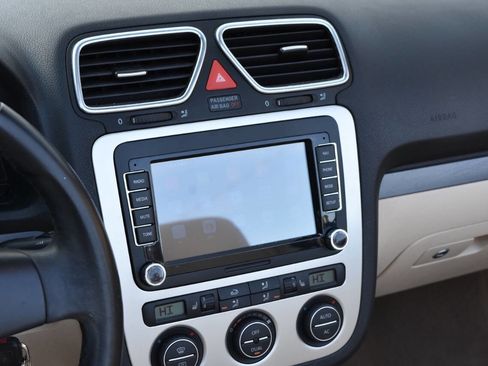 Used 2009 Volkswagen Eos Komfort image 26