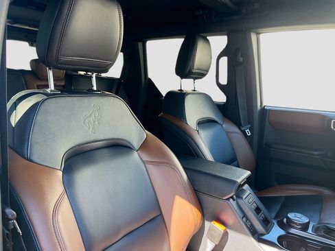 Used 2024 Ford Bronco Outer Banks image 28