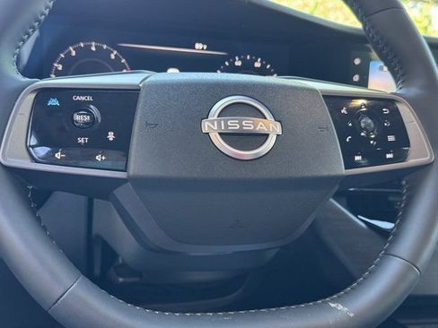 Used 2025 Nissan Murano SV AWD/4WD image 7