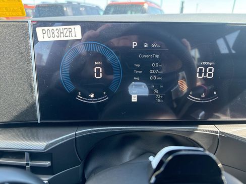 New 2025 Hyundai Santa Fe SEL image 9