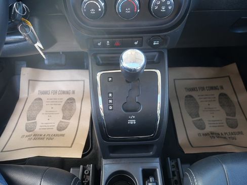 Used 2016 Jeep Patriot High Altitude image 12