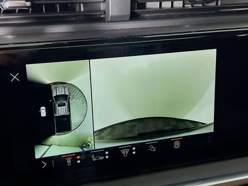 Used 2025 GMC Sierra 2500 Denali Ultimate image 13