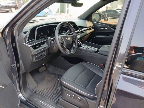 Certified 2024 Cadillac Escalade Sport w/ LPO, ONYX Package AWD/4WD image 13