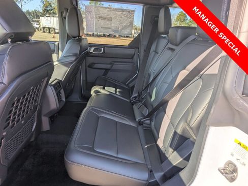 New 2025 Ford Bronco Badlands w/ Sasquatch Package AWD/4WD image 14