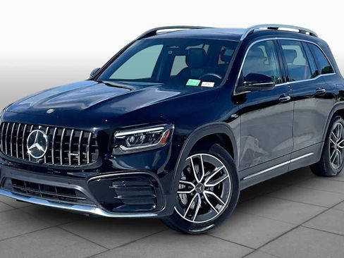 Used 2025 Mercedes-Benz GLB 35 AMG 4MATIC image 1