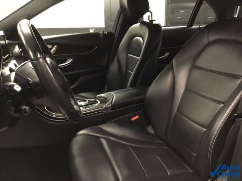 Used 2018 Mercedes-Benz C 300 4MATIC Sedan image 24