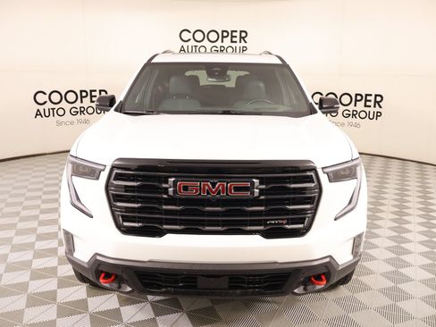 Used 2025 GMC Acadia AT4 AWD/4WD image 8