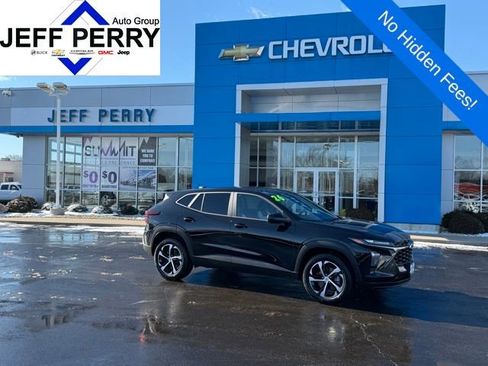 New 2026 Chevrolet Trax RS image 1