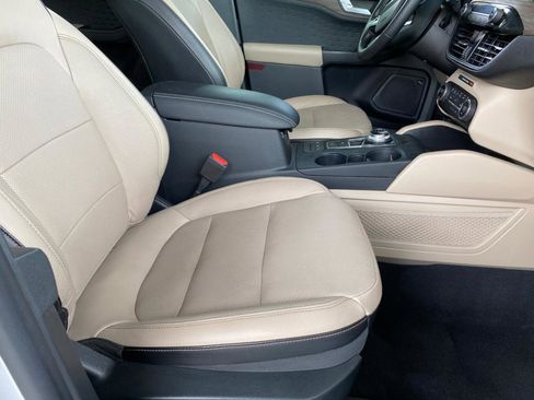 Used 2020 Ford Escape Titanium w/ Titanium Premium Package 2.0 image 51