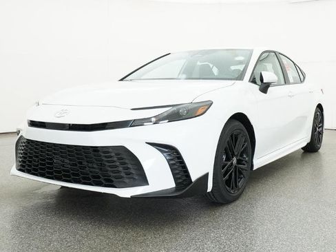 New 2026 Toyota Camry SE FWD image 41