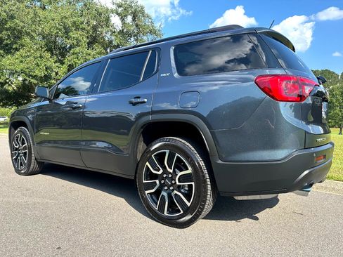 Used 2019 GMC Acadia SLT w/ Black Edition image 7