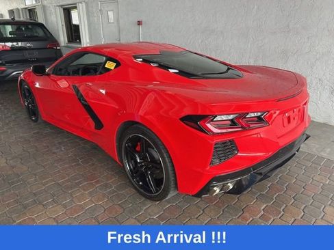Used 2022 Chevrolet Corvette Stingray Coupe w/ 1LT RWD image 15