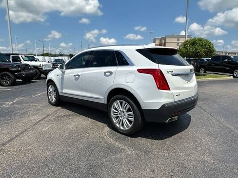 Used 2017 Cadillac XT5 Premium Luxury AWD/4WD image 11