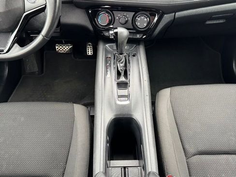 Used 2020 Honda HR-V Sport image 19