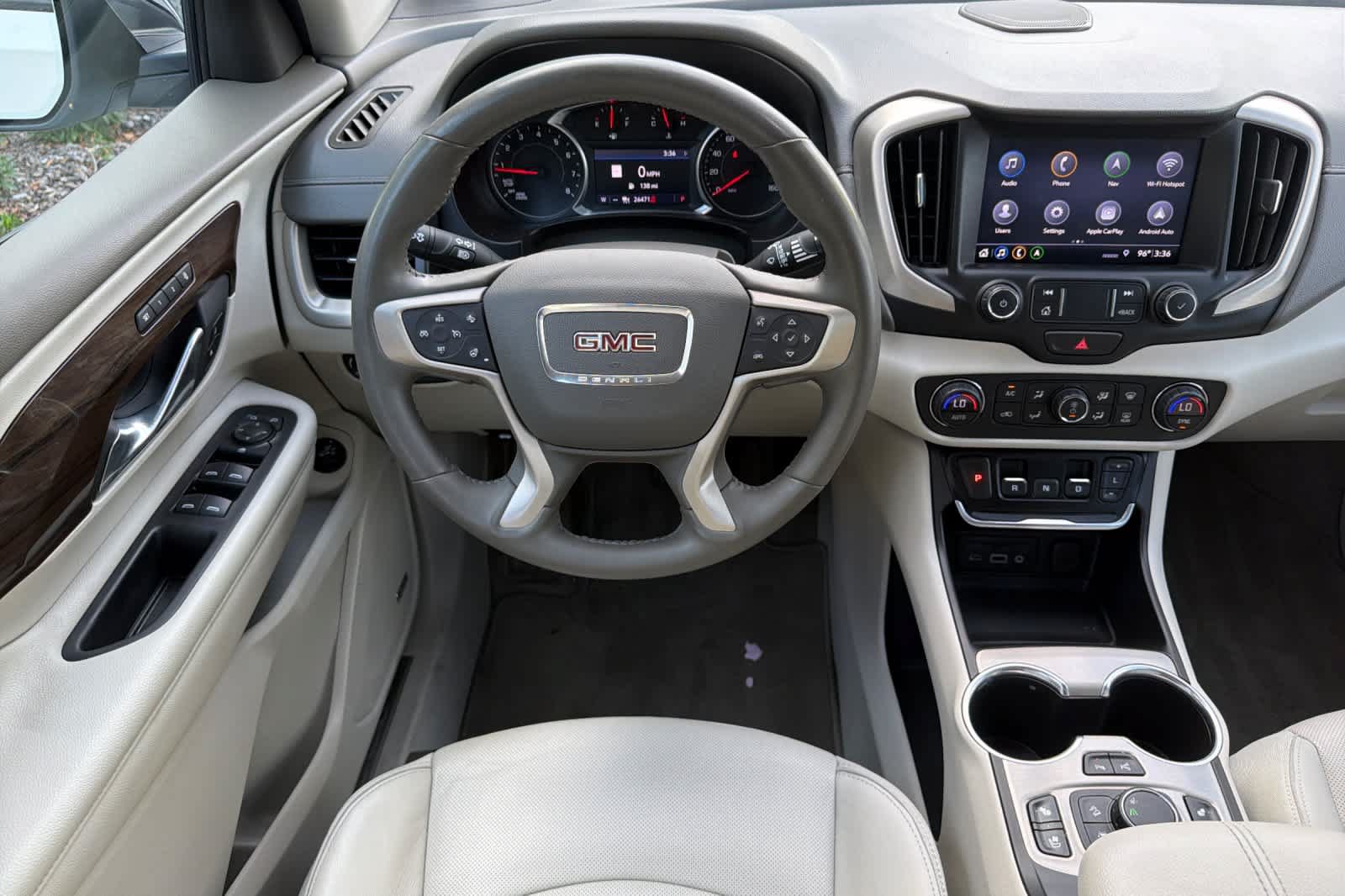Used 2020 GMC Terrain Denali w/ Denali Premium Package FWD image 15