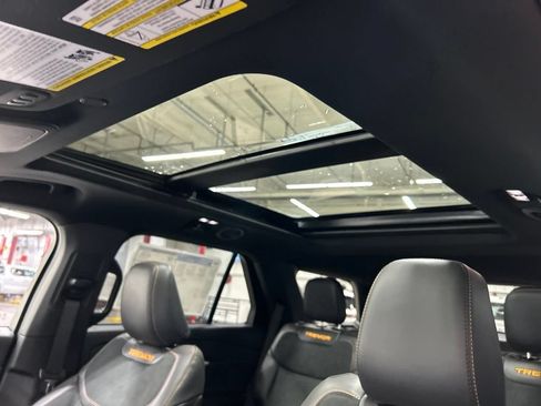 New 2027 Ford Explorer Tremor w/ Sun And Sound Package AWD/4WD image 29