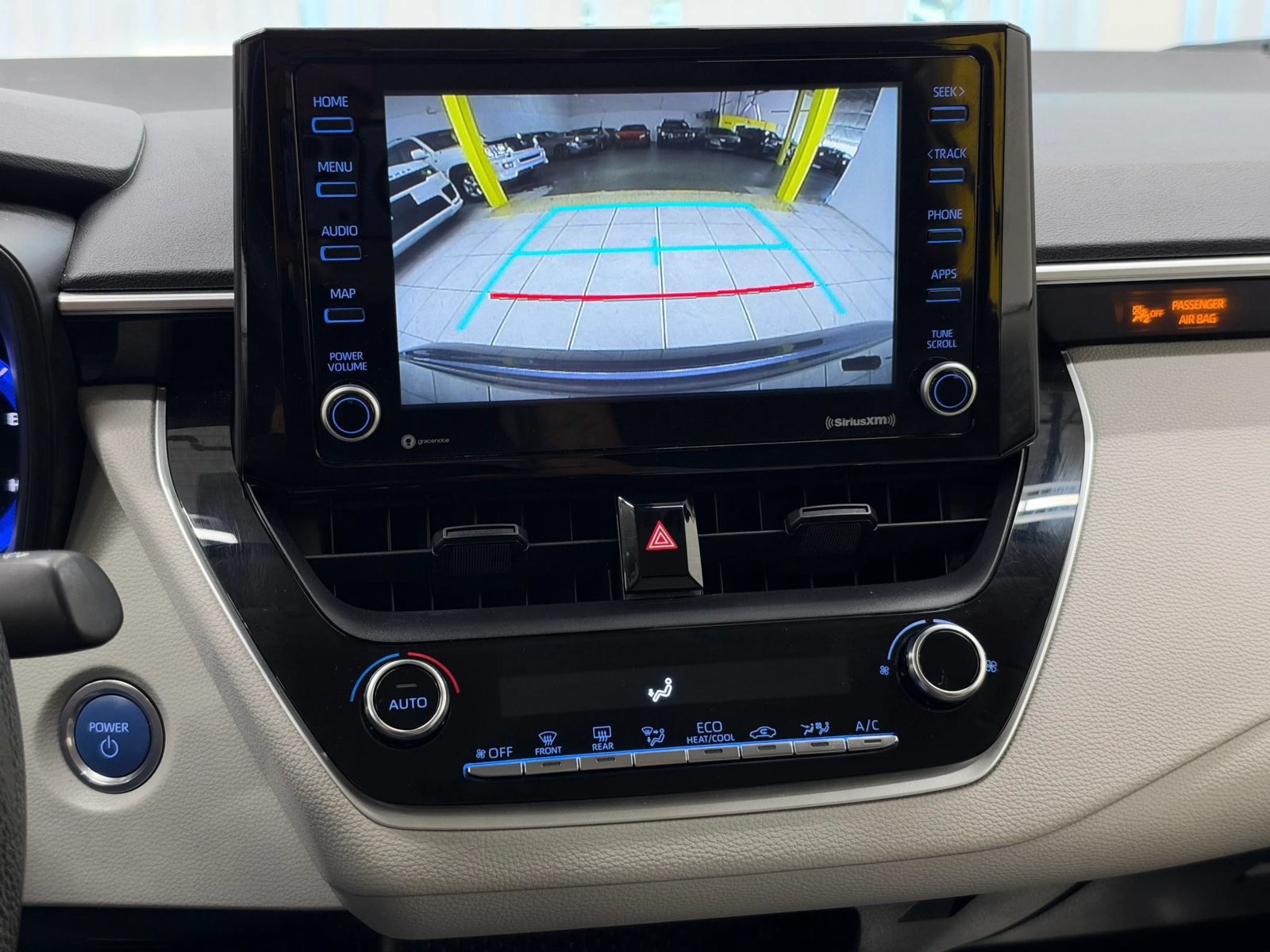 Used 2022 Toyota Corolla LE FWD image 33