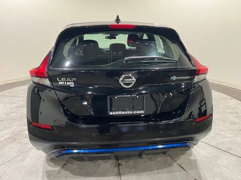 Used 2022 Nissan Leaf S image 10