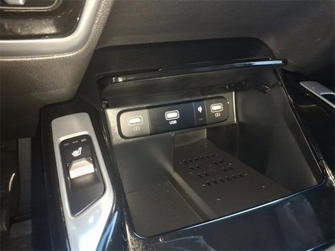 Used 2022 Kia Sorento SX image 26