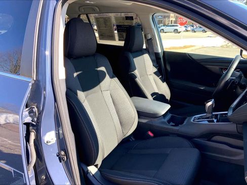 Used 2025 Subaru Outback Premium AWD/4WD image 8