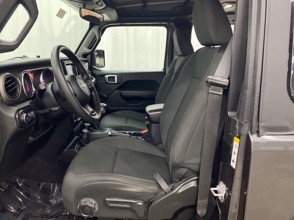 Used 2018 Jeep Wrangler Sport AWD/4WD image 12